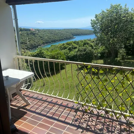 Apartment Mendula Segotici